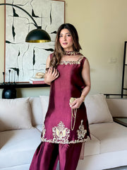 Manal Silk – Maroon Velvet Three-Piece Suit | Muntaha By Shanzay Fahad