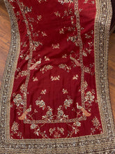 maroon shawl