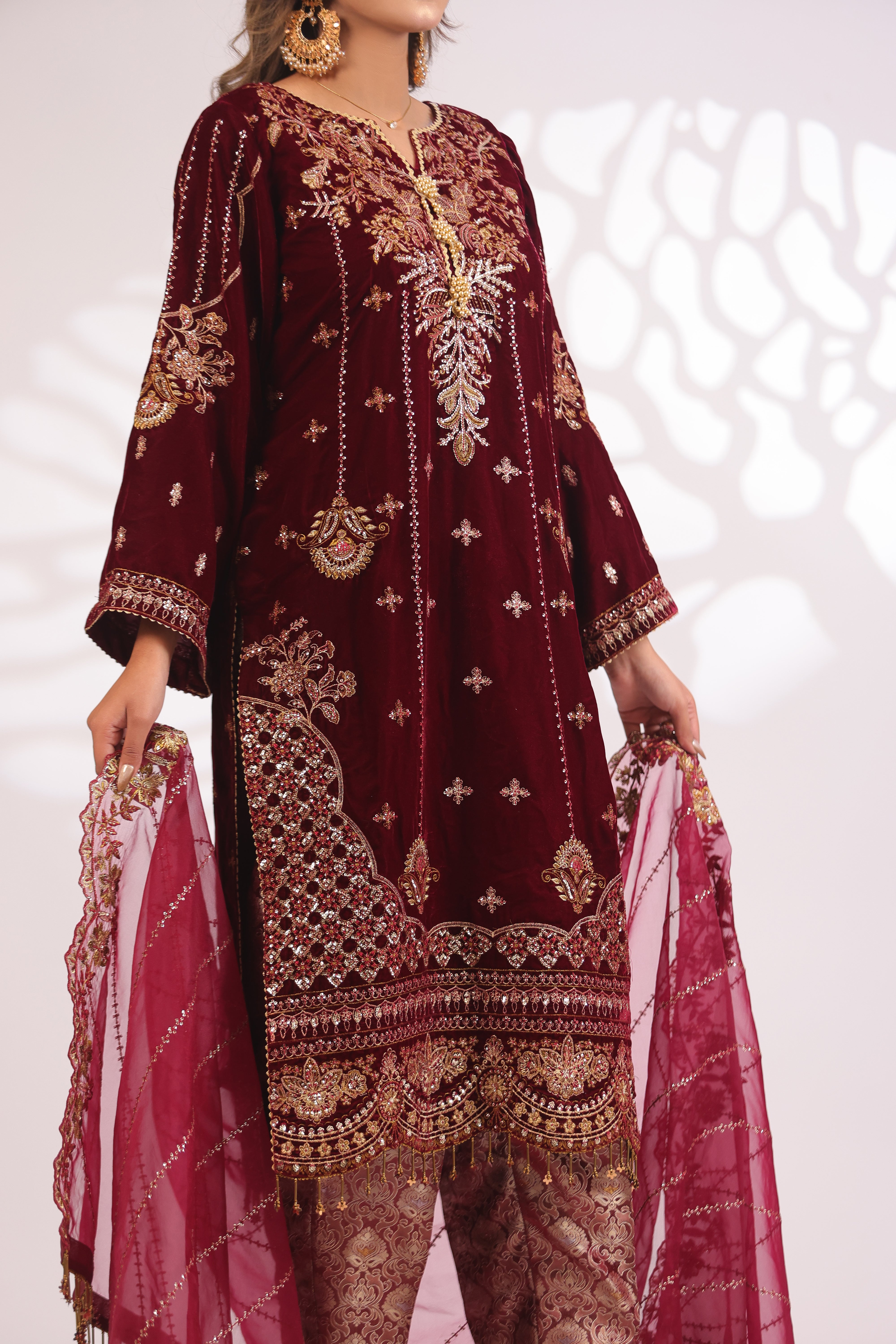 Maroon & Gold Valvet