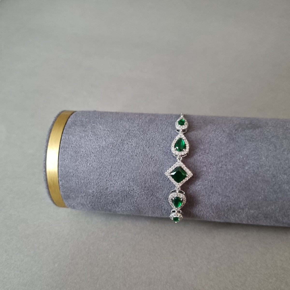 [A]B025 Bracelet