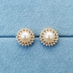Crown Flora Pearl Earrings [A]E573