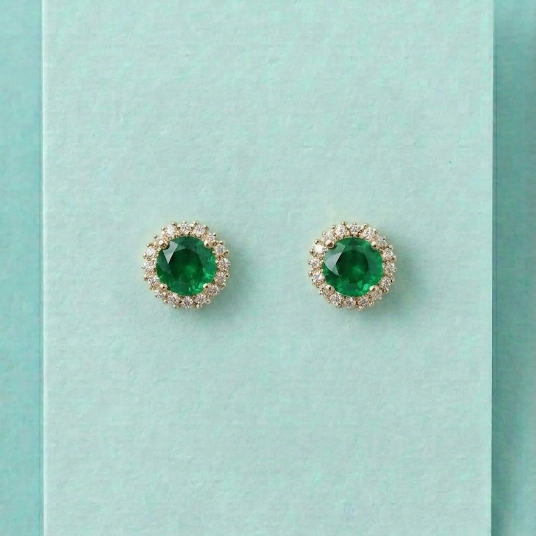 Imperial Emerald Solitaire Stud [A]E591