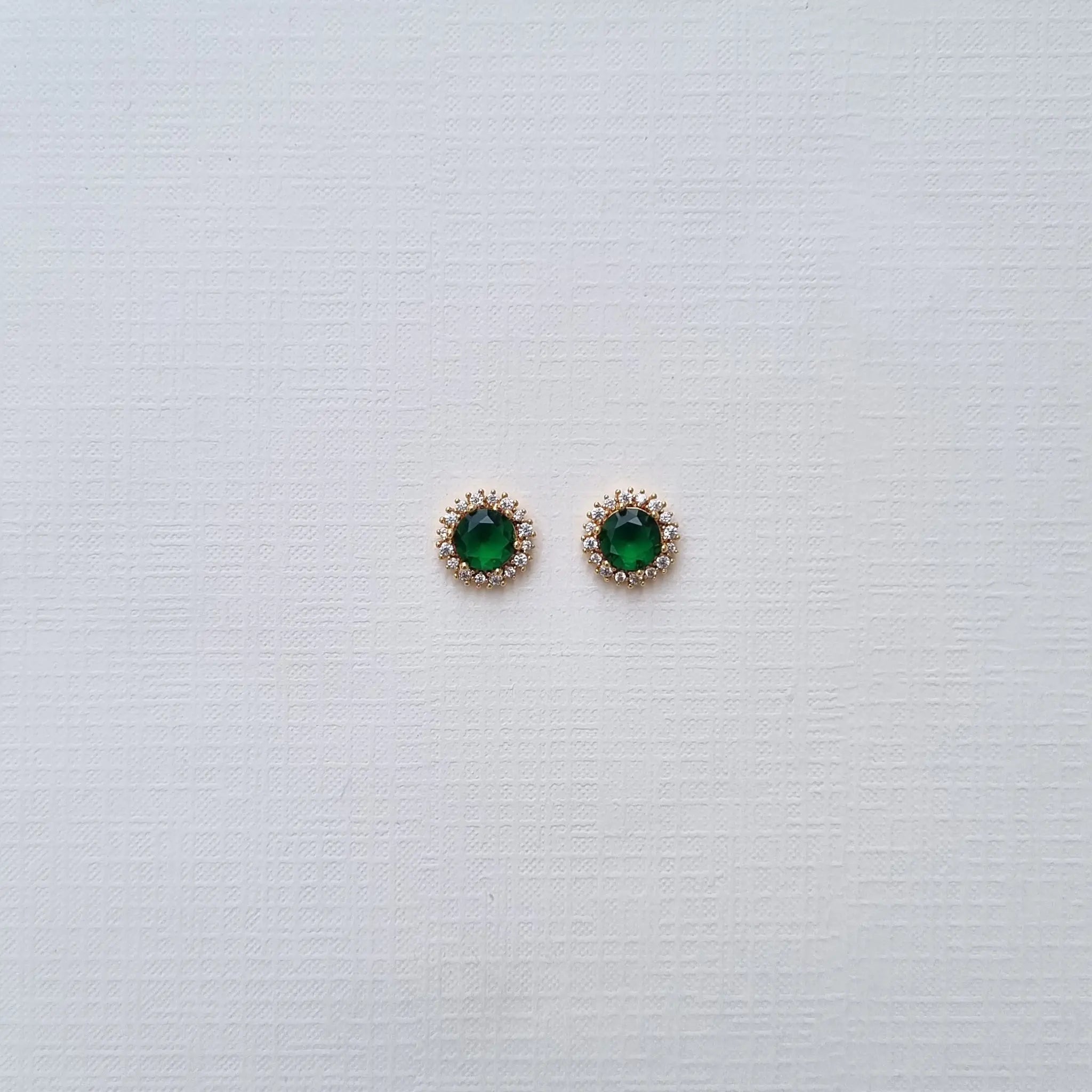 Imperial Emerald Solitaire Stud [A]E591