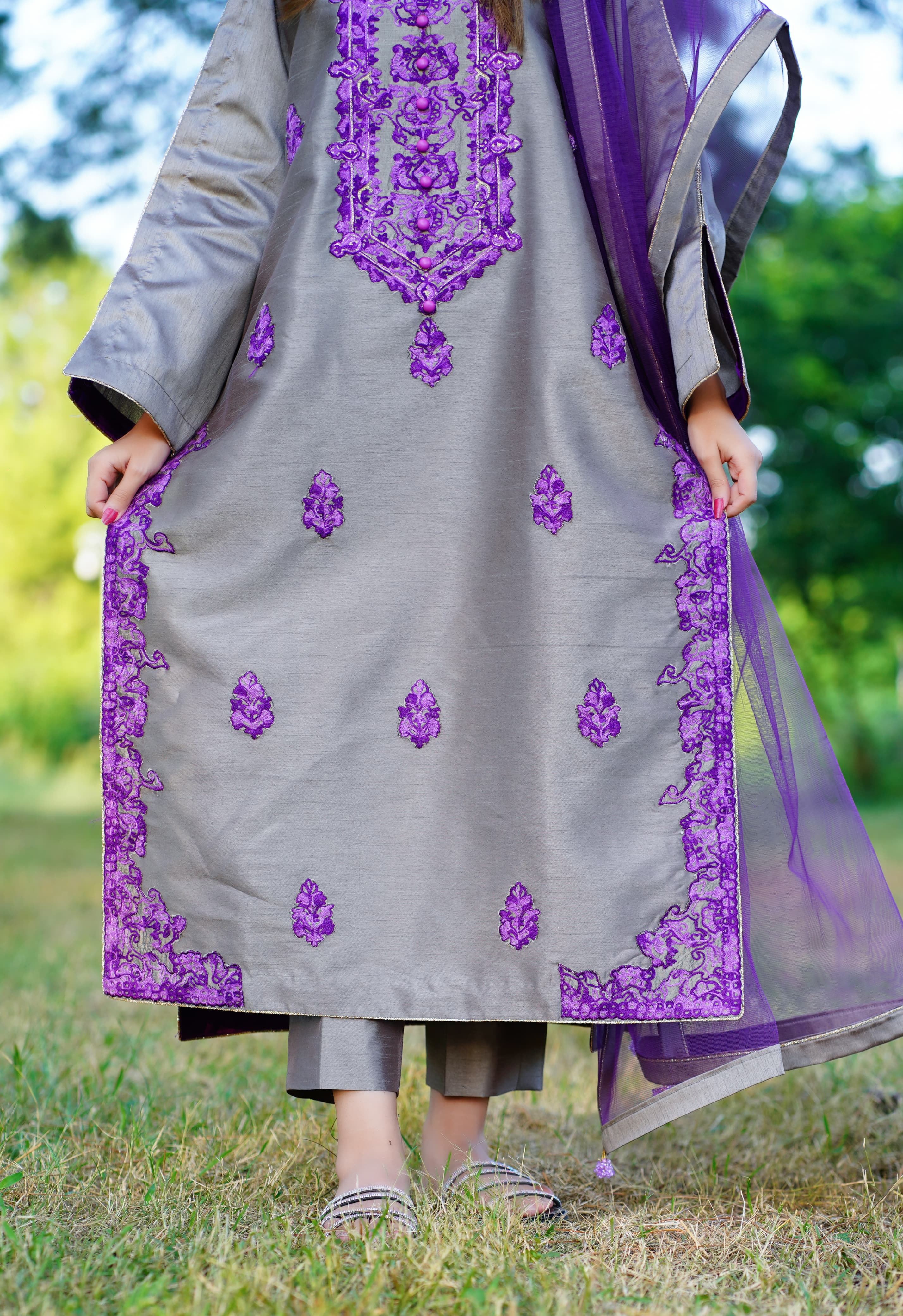 Grey & Purple Silk Article