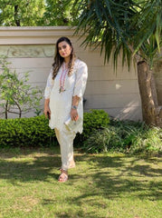 Off White Cotton Chicken