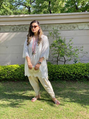 Off White Cotton Chicken