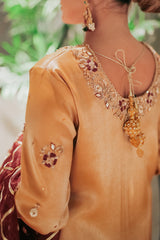 Gold Silk-Luxury Pret.