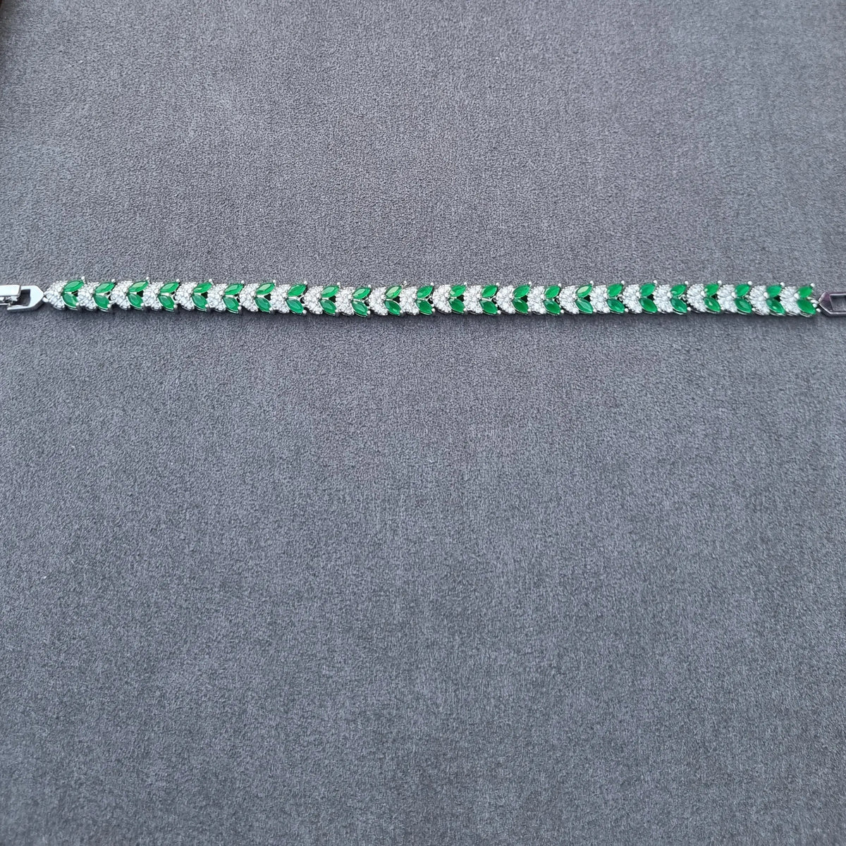 [S]B1047 Bracelet