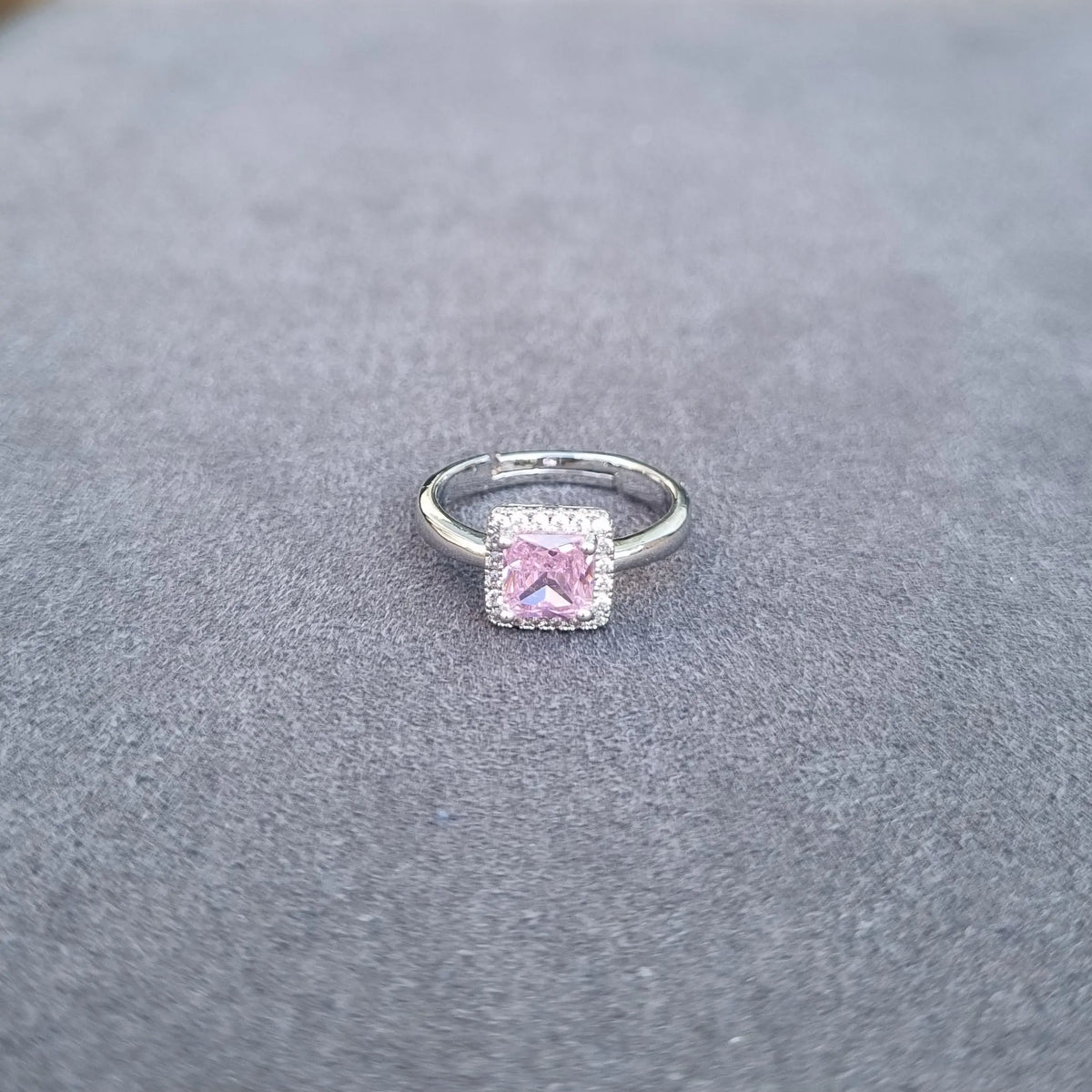 Timeless Gemstone Statement Ring [S]R1101