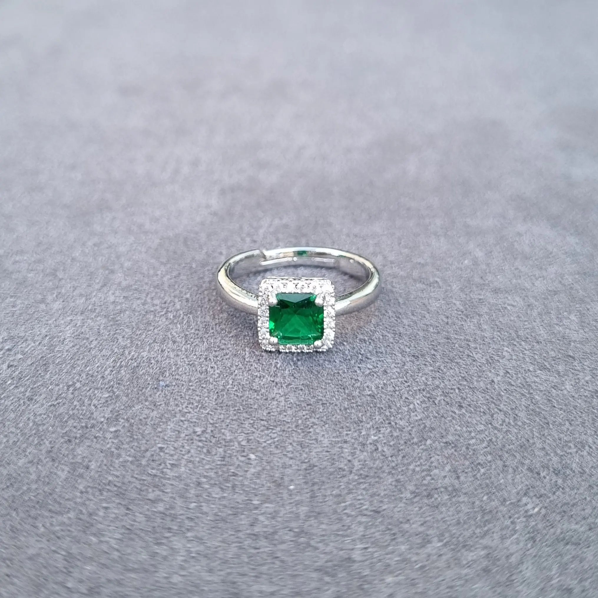 Timeless Gemstone Statement Ring [S]R1102