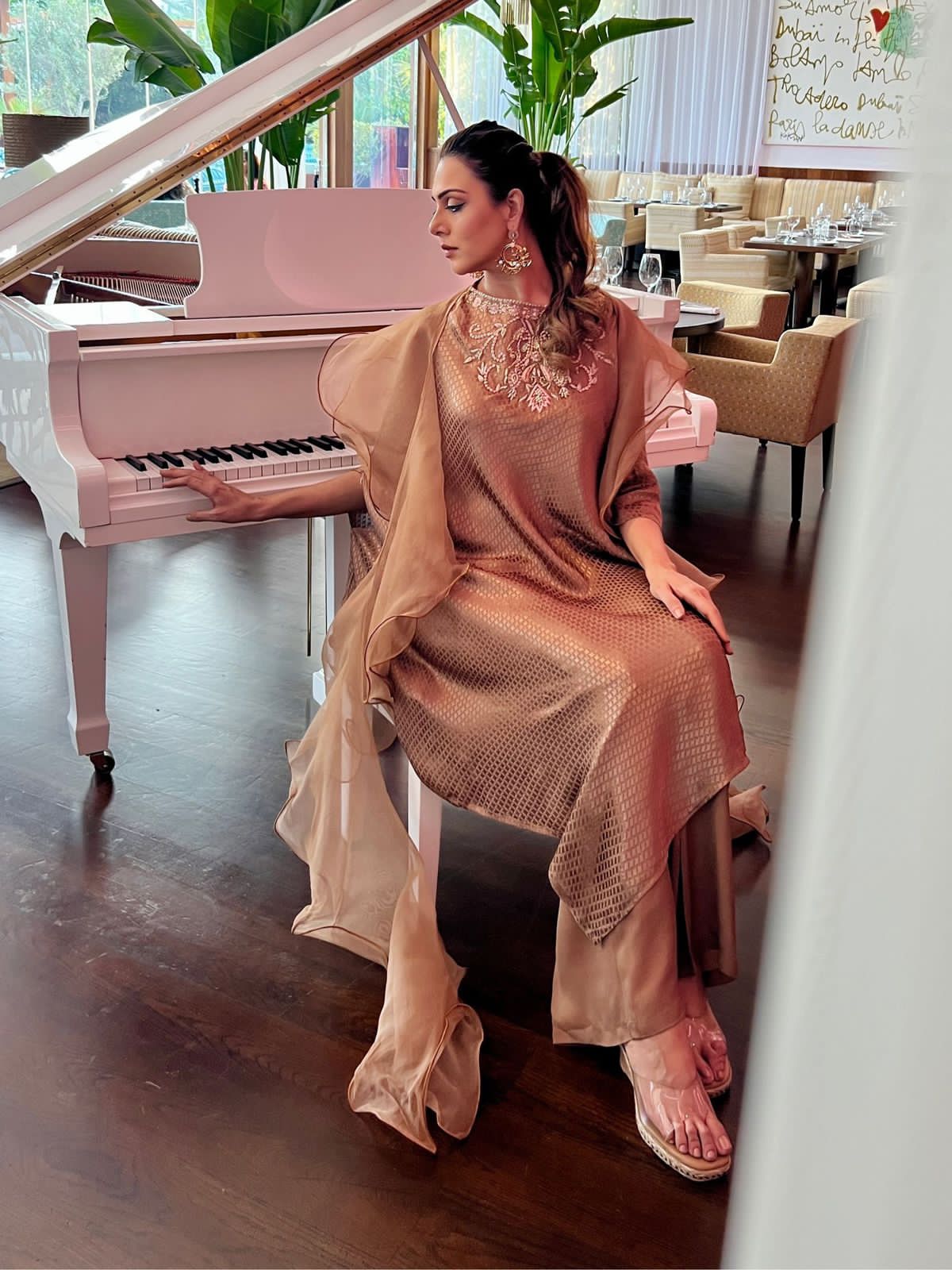 Bronze self-silk drape