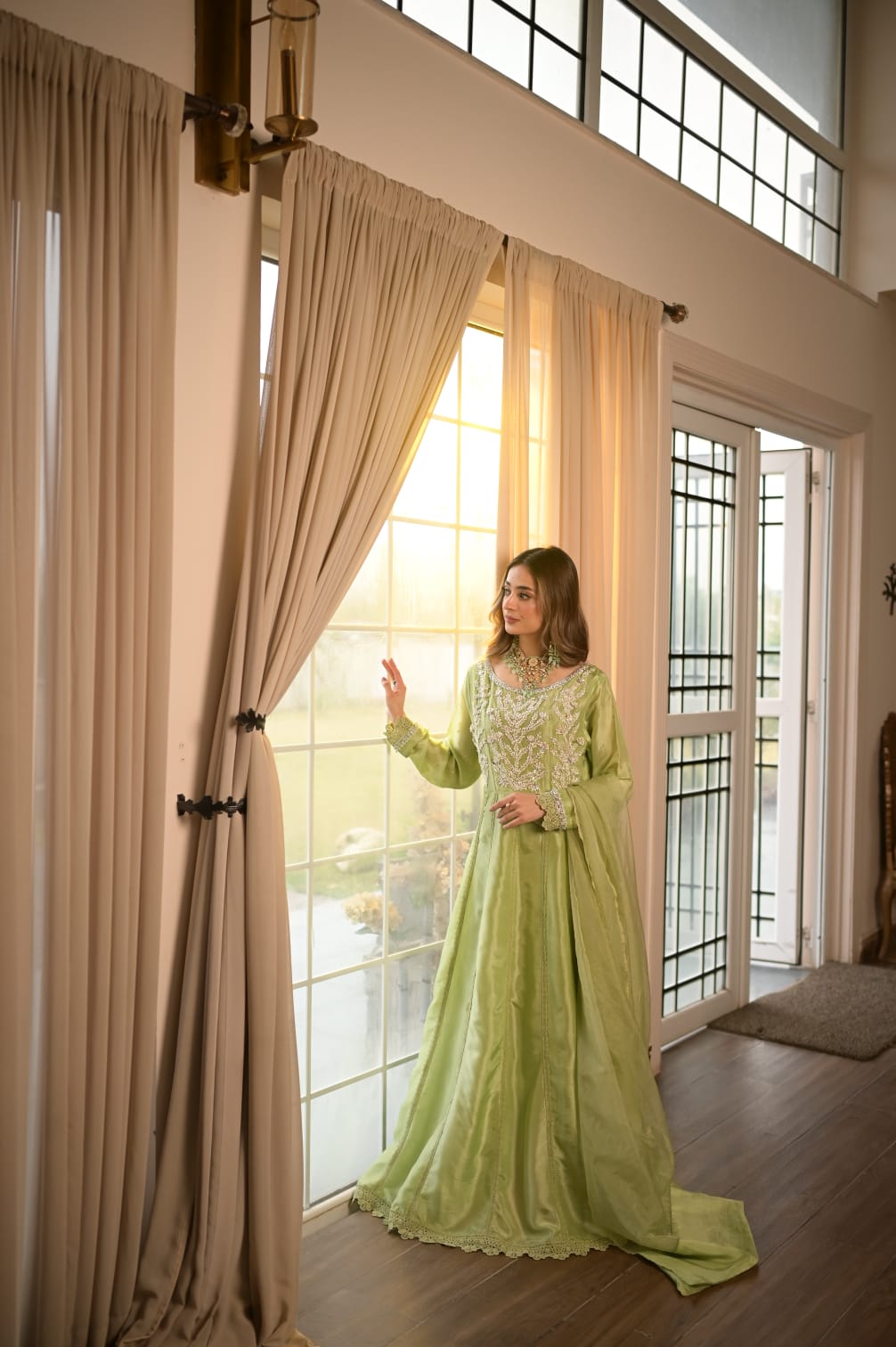 Mint Green Peshwas
