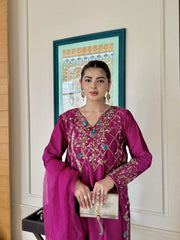 MAGENTA OUTFIT